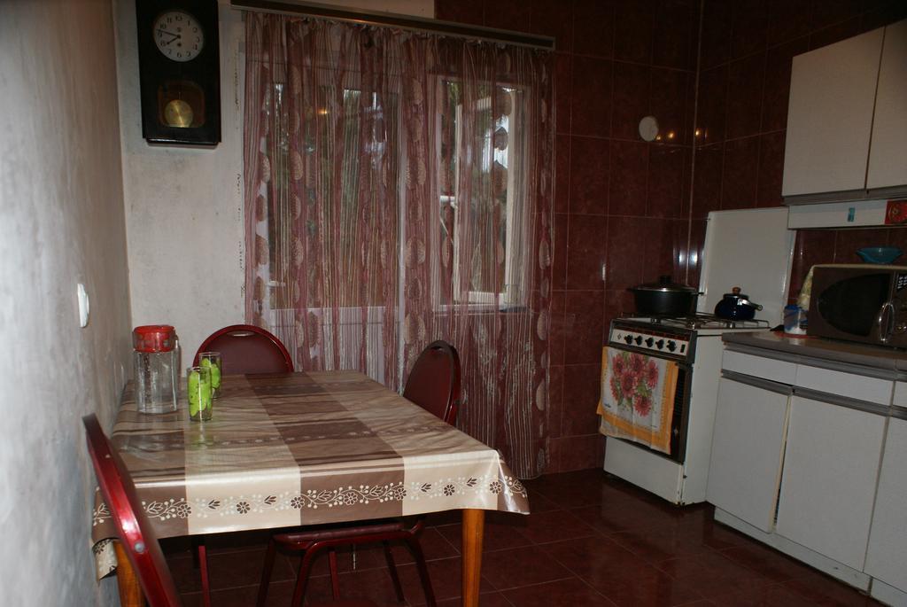 Merabi And Neli Guest House Makhindzsauri Szoba fotó
