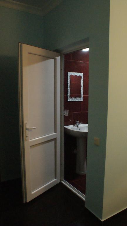 Merabi And Neli Guest House Makhindzsauri Kültér fotó